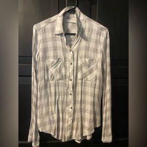 Abercrombie and Fitch womens xs grey and white plaid shirt